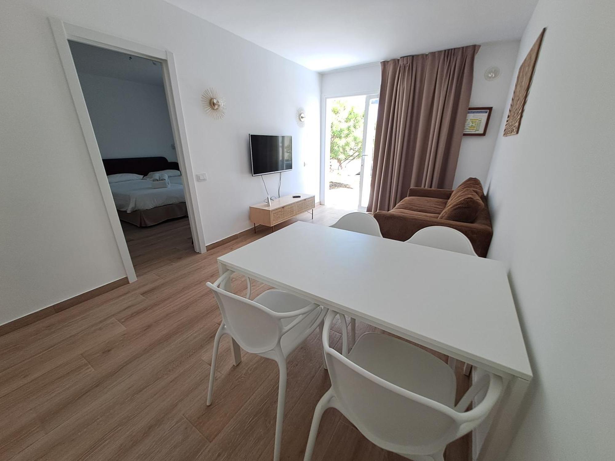 Homeforguest Apartamento Alisios 1 Con Piscina En Corralejo Exteriör bild
