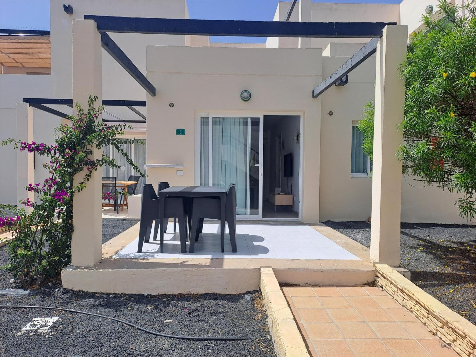 Homeforguest Apartamento Alisios 1 Con Piscina En Corralejo Exteriör bild
